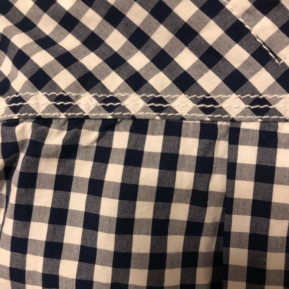 Tommy Hilfiger button down size 3t - Picture 6 of 6